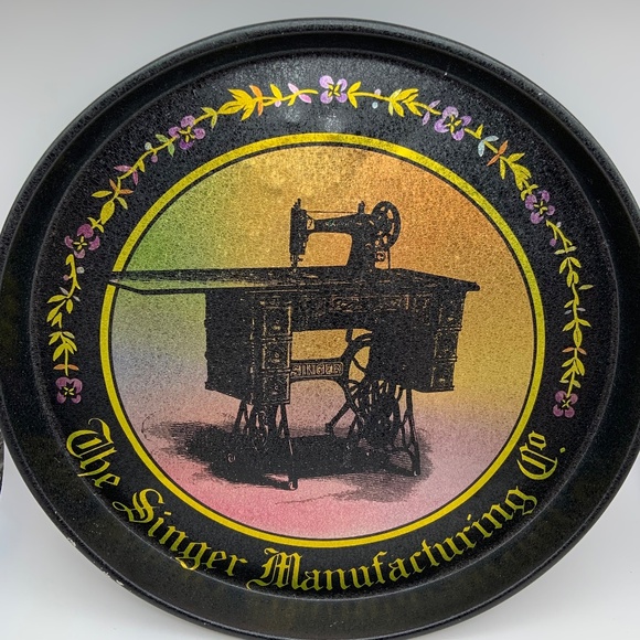 Vintage The Singer Manufacturing Company Bristolware Round 12" Retro Tin - Picture 3 of 15